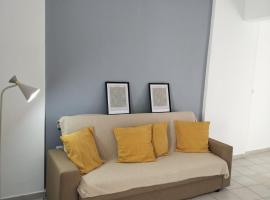 Top Floor Apartment near Olympia, hotel v destinaci Pyrgos
