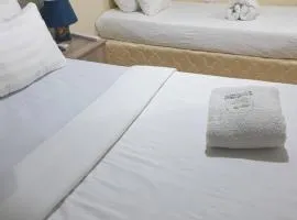 Glamour Lodges and Apartments