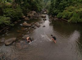 Give Garden Eco ສວນສາຍທານ, kemp v destinaci Muang Pakxong