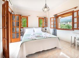 Mani Villa Ilias, hotel in Agios Nikolaos