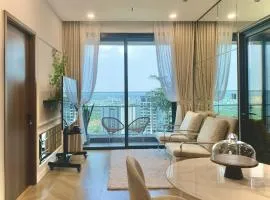 1BR appartment at Lumiere Riverside, city view free pool