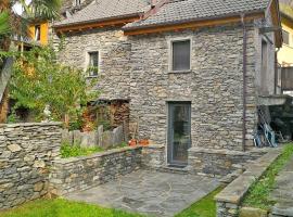 Rustico Al Stradon by HolAp SA, hotel in Avegno