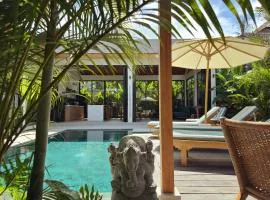 Villa Nelaya - Modern 3BR Retreat Private Pool Walk to the Beach