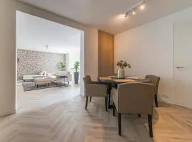 High-end Home, Near City Center And Park