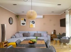 Villa Angelina Cukrići by Istrialux