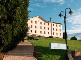 Phi Hotel Astoria, hotel v destinaci Susegana