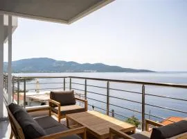 SithoniaRS Wave & Wind Luxury Apartment with infinity Sea View