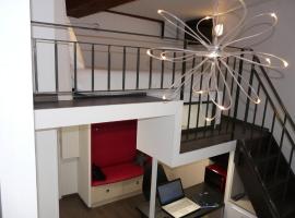 Le 12 Pierres - Croix-Rousse - Cosy & Design, hotel v destinaci Lyon