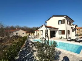 Villa Navis