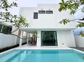 Modern Tropical Villa with Private Pool