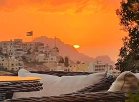 Tetra Tree Hotel 1, hotel sa Wadi Musa