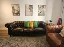 Family Flat Near Ramblas BCN 5 rooms