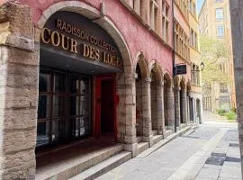 Cour des Loges Lyon, A Radisson Collection Hotel