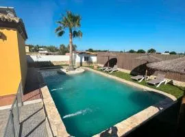 Chalet con piscina privada Isla