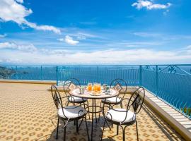 CASA VACANZE MARIANTONIETTA-Amalfi Coast, hotel a Praiano