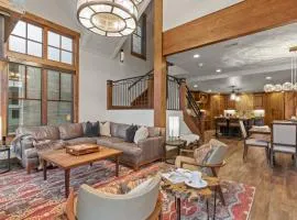 1138 Skiers Heaven! Luxury Home close to Park City Mountain! Two Hot Tubs Gorgeous Outdoor Space! by SkyRun Park City