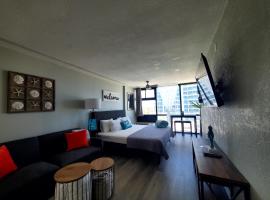 Oceanview Couples Retreat by Boardwalk & Top Cuisine、デイトナビーチのホテル