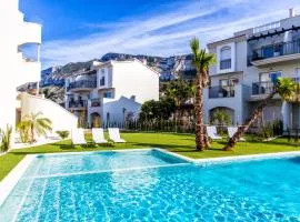 Modern apartment - Montgó view, pool & private parking near Dénia centre & beach