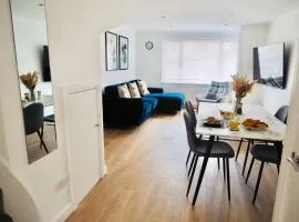 Convenient 2 Bedroom Home with Parking in Taunton
