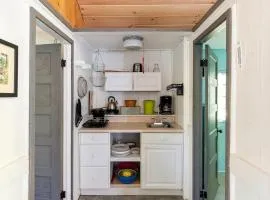 Romantic Cozy Cabin Perfect for Couples near Hanover, New Hampshire