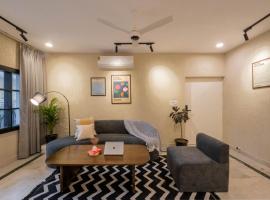Ultra Luxury 3BHK Stylish Apartment, Walk to Taj Mahal, 1500SQFT, hotel v destinaci Agra