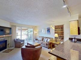 Crestwood 2214 Standard 1 Bedroom, Villa in Snowmass Village