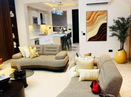 Palatial lodge by Perinni Homes, hotel v destinaci Lagos