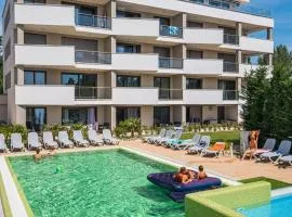 Füred Luxury Apartman with private pool
