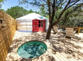 Beautiful Secluded Yurt with Hot Tub in Dripping Springs, Texas