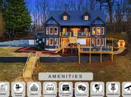 BLACK BEAR RIDGE Charming Pet-Friendly Getaway