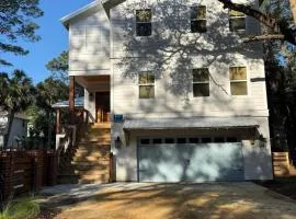 4 Elderberry Ln, New Build, Elevator, Steps to Beach, Putting Green, Private Pool