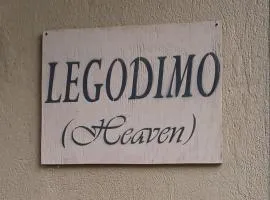 Legodimo Cottage