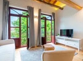 Plaza Apartments by HostWise