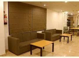 VARANASI HOTEL SHREE SINGH PALACE Near Kashi Vishwanath Temple - A Premium Hotel In Varanasi