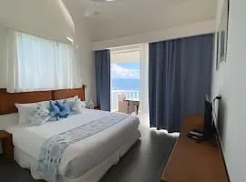 Coastal Charm 1-302