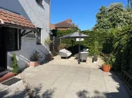 Camaraderie Guest House