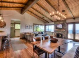 Waters Edge Jewel with Lake Views - HOA Access