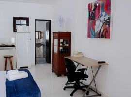 Relaxe no frescor de Niterói, hotel in Niterói