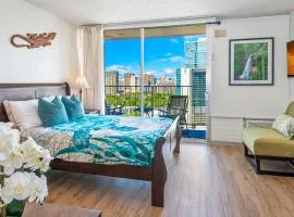 Renovated Condo Near Waikiki Beach