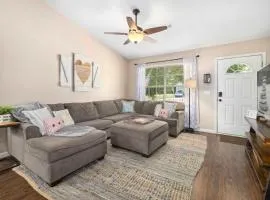 Cozy Cottage-3 mi to UofA-4 mi to DT