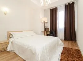 Extra Grand Lev Tolstoi Two Bedrooms