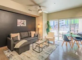 Spotless 1BD DT, Parking, Gym, W-D, Roosevelt Row