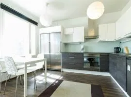 Spacious Apartment for 8 with Sauna