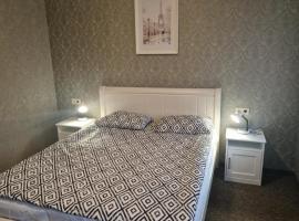 Pink House, Gasthaus in Riga