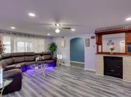 9 Mi to Hersheypark Spacious Home with Deck