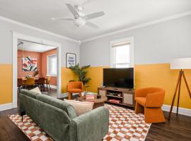 4BD near Indy 500 Speedway - BBQ & Backyard, Hotel in Indianapolis