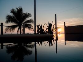 Casa GARAL - Playa Blanca, ξενοδοχείο σε Barra de Potosi