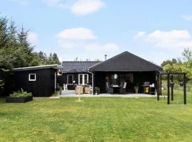 Luxurious Home In Hals With Wifi