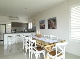 Avalon Apartment - Heart of Huskisson