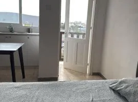 Sun Shine Studio With Balcony